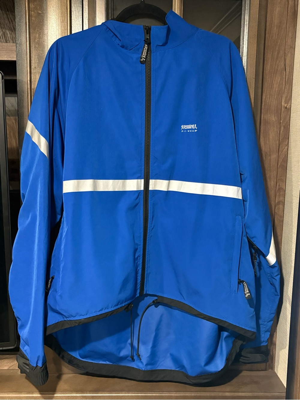 Running Room Unisex Blue Lightweight Windbreaker Jacket with Reflective Trim